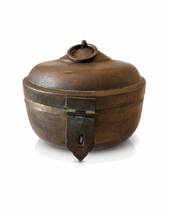 Antique Tiered Dome Brass Kudda Box with Ring Handle (22x16 cm)